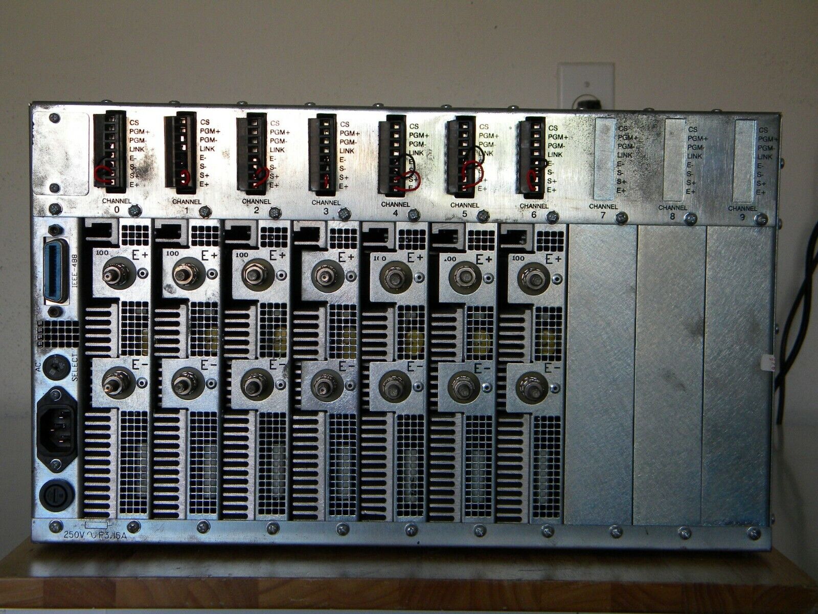 TDI Dynaload MCL488 DC Load mainframe w/7 of 100Vdc 60A 350W loads TDI Dynaload MCL488 DC Load mainframe w/7 of 100Vdc 60A 350W loads